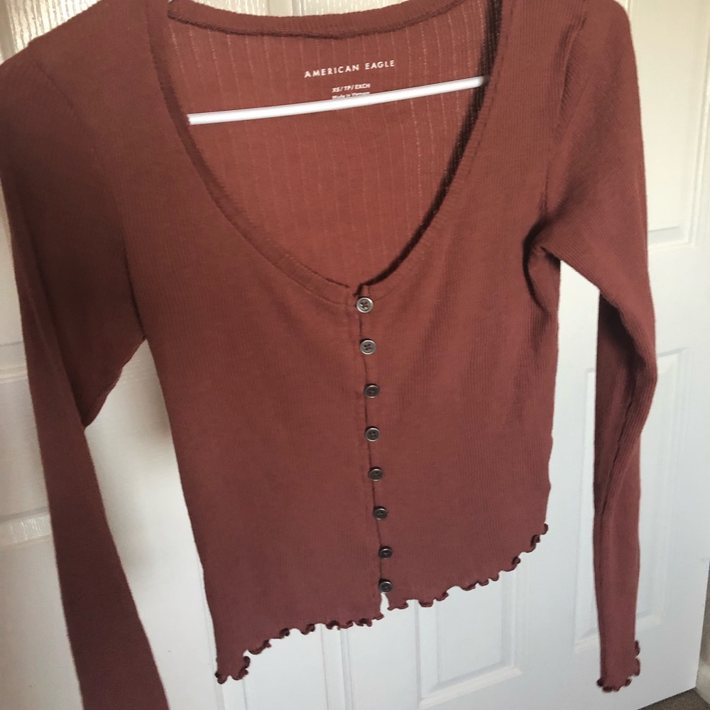 American Eagle Soft Pink-Purple Long Sleeve V-Neck